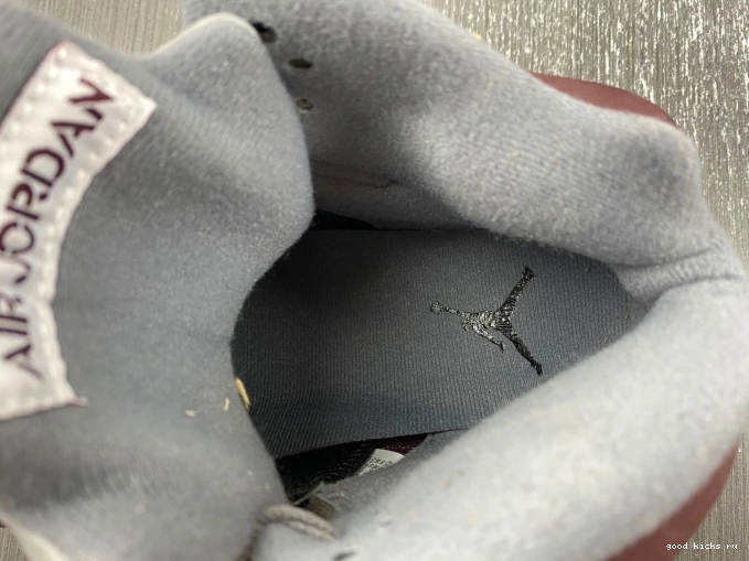 Burgundy Jordan Air DZ4131-600 5 0802